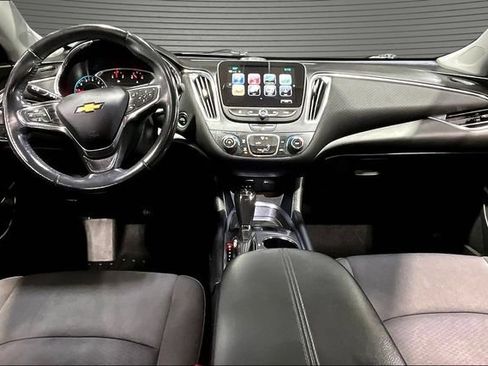 Used 2018 Chevrolet Malibu LT FWD image 7