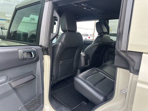 Used 2025 Ford Bronco Outer Banks image 21