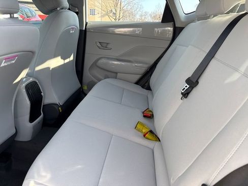 New 2026 Hyundai Kona SE image 21