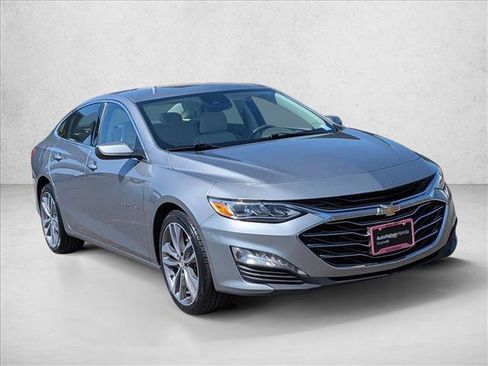 Used 2024 Chevrolet Malibu LT FWD image 3