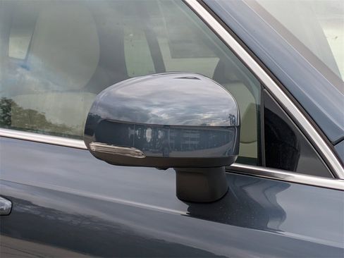 New 2026 Volvo XC90 B6 Plus image 12