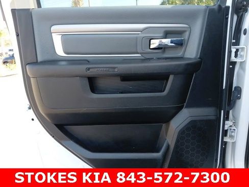 Used 2021 RAM 1500 Classic SLT image 24