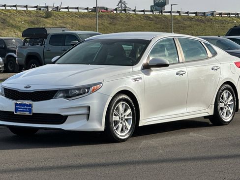 Used 2017 Kia Optima LX image 7