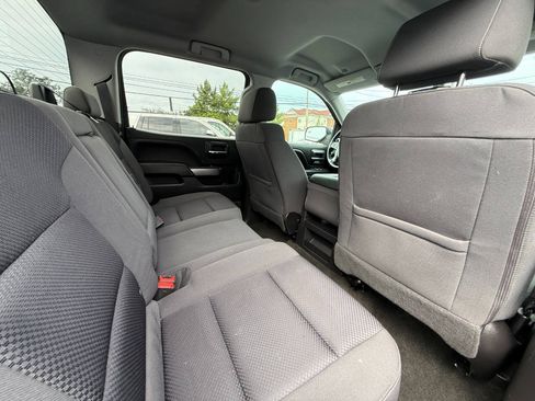 Used 2018 Chevrolet Silverado 1500 LT w/ All Star Edition AWD/4WD image 9