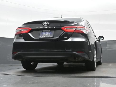 Used 2020 Toyota Camry LE FWD image 29