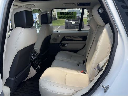Used 2018 Land Rover Range Rover HSE AWD/4WD image 13