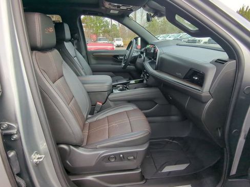 Used 2026 Chevrolet Tahoe High Country image 39