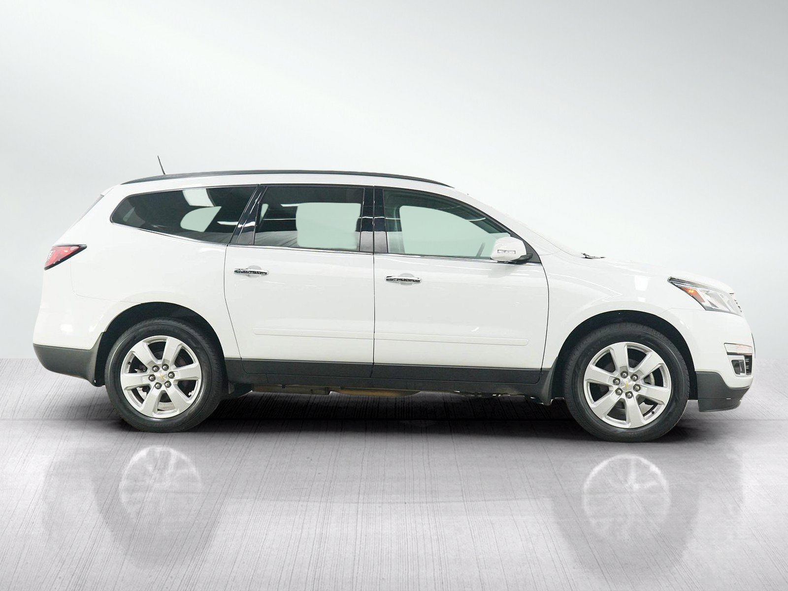 Used 2016 Chevrolet Traverse LT w/ Style and Technology Package AWD/4WD image 6