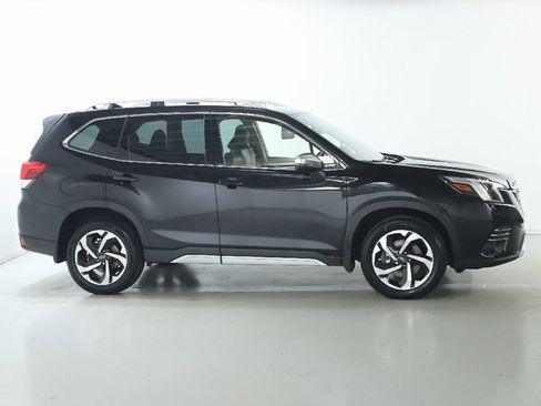 Used 2023 Subaru Forester Touring image 11