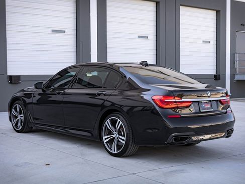 Used 2019 BMW 750i xDrive w/ Executive Package image 7