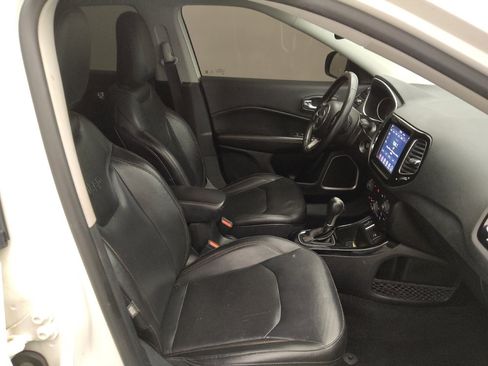 Used 2019 Jeep Compass Limited FWD image 21