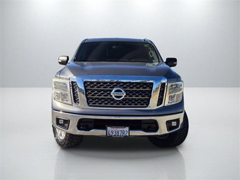 Used 2017 Nissan Titan SV image 2