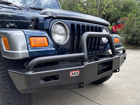 Used 2004 Jeep Wrangler X AWD/4WD image 15