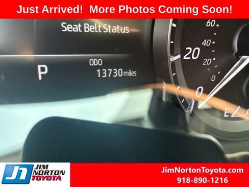 Used 2021 Toyota Highlander Limited FWD image 8