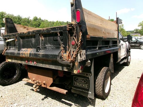 Used 2018 Ford F550 4x4 Regular Cab Super Duty image 9