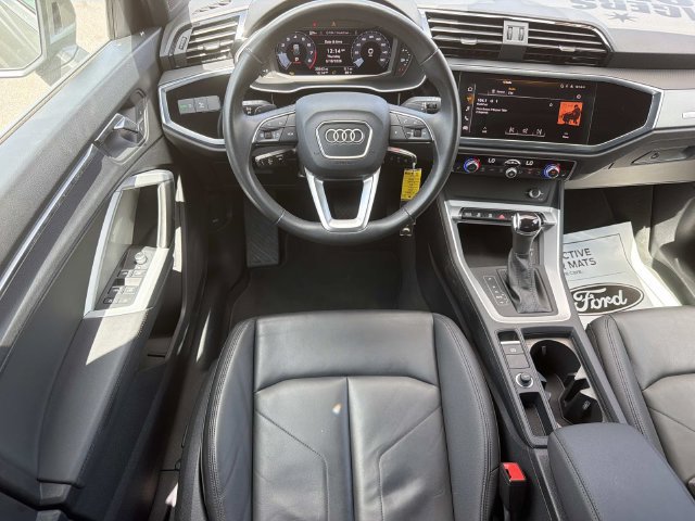 Used 2025 Audi Q3 2.0T Premium AWD/4WD image 14