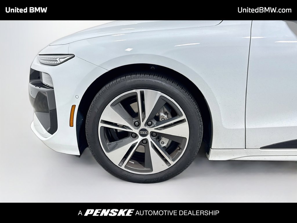 Used 2025 Audi A6 e-tron Premium Plus RWD image 9