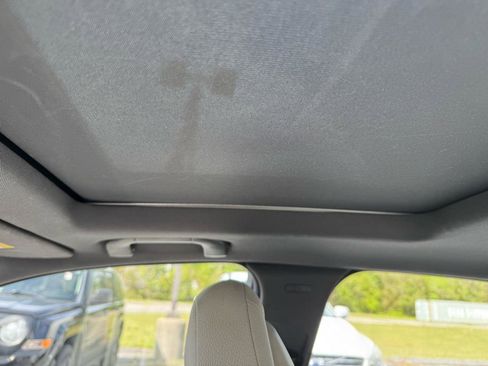 Used 2011 Mercedes-Benz C 300 Sedan image 18