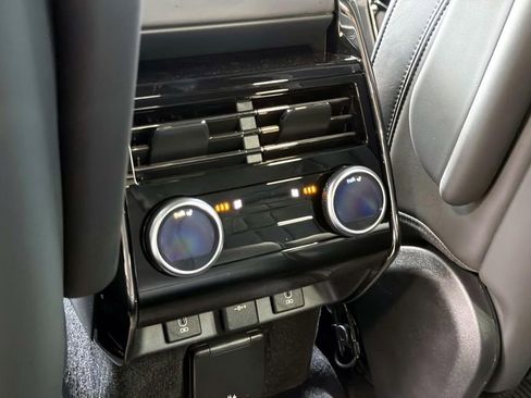 New 2026 Land Rover Range Rover Sport SE AWD/4WD image 13