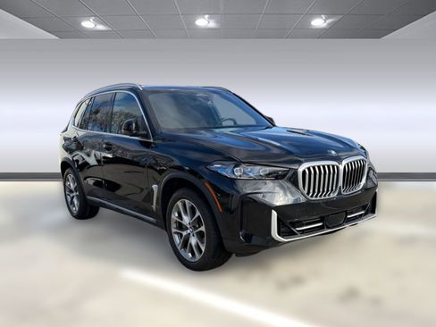 Used 2026 BMW X5 sDrive40i w/ Premium Package image 6
