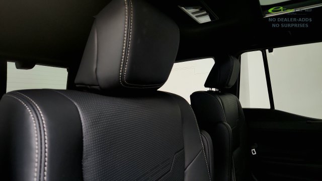 Used 2026 Lexus GX 550 w/ Accessory Package (2T) AWD/4WD image 39