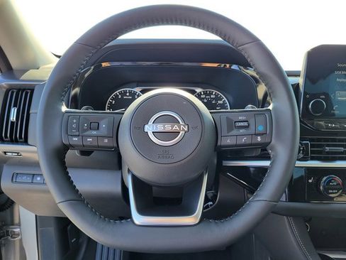 New 2025 Nissan Pathfinder SL image 22