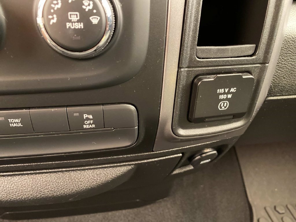Certified 2022 RAM 1500 Warlock AWD/4WD image 17
