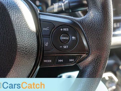 Used 2021 Toyota Corolla LE image 30