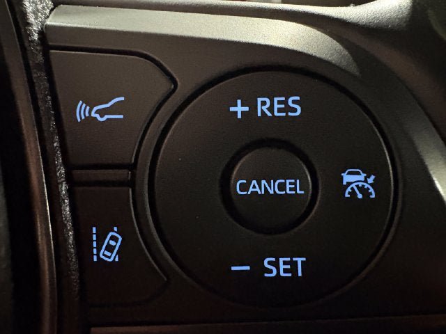 Certified 2022 Toyota Camry XSE FWD image 18