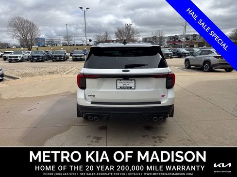 Used 2025 Ford Explorer ST w/ Sun And Sound Package AWD/4WD image 4