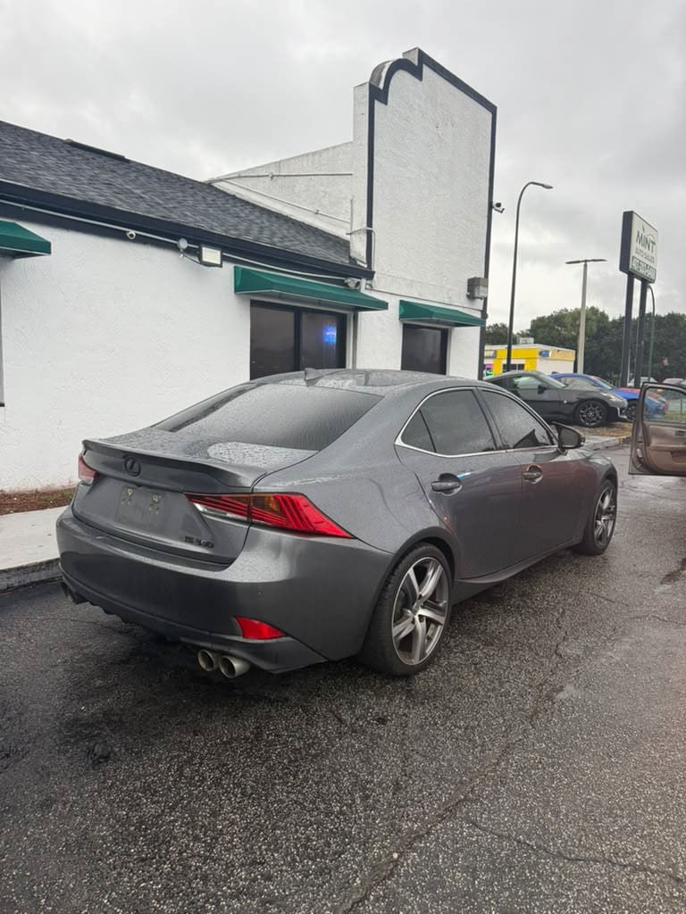 Used 2018 Lexus IS 300 w/ Premium Package RWD image 7