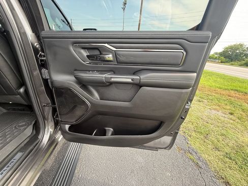 Used 2024 RAM 1500 Limited AWD/4WD image 23