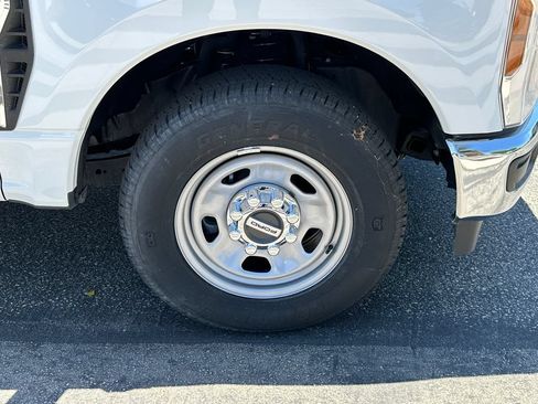 New 2025 Ford F350 XL w/ XL Chrome Package RWD image 12