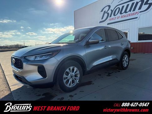 Used 2023 Ford Escape Active w/ Tech Pack #2 image 1