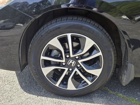 Used 2014 Honda Civic EX image 10