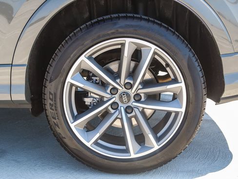 Used 2025 Audi Q3 2.0T Premium w/ Convenience Package image 13