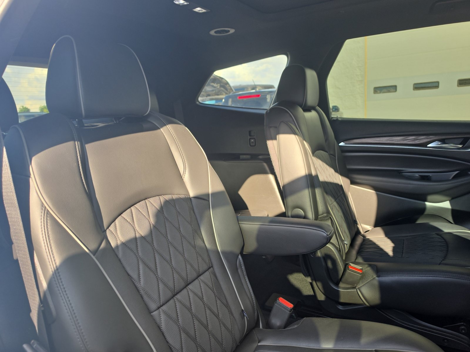 Used 2024 Buick Enclave Avenir w/ Avenir Technology Package FWD image 23