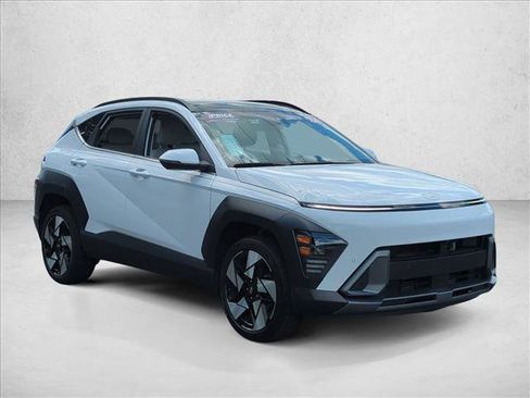 Used 2024 Hyundai Kona Limited AWD/4WD image 3