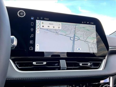 New 2027 Chevrolet Equinox LT w/ Convenience Package II FWD image 22