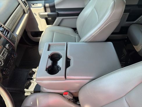 Used 2019 Ford F250 XL w/ Power Equipment Group AWD/4WD image 44