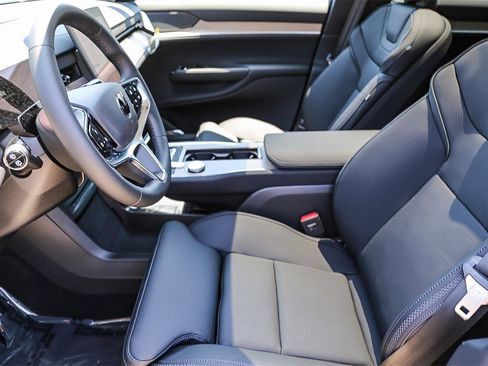 New 2025 Volvo EX90 Ultra image 19