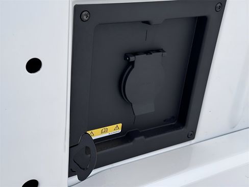 New 2025 Ford F150 Lariat w/ Equipment Group 501A Mid image 46