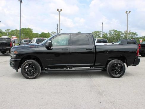 Used 2026 RAM 2500 Big Horn AWD/4WD image 5