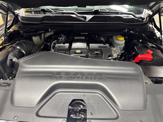 Used 2022 RAM 2500 Laramie AWD/4WD image 32