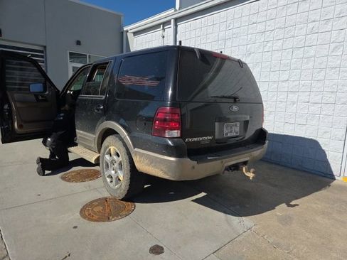 Used 2004 Ford Expedition Eddie Bauer image 6