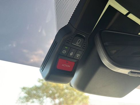 Used 2025 Toyota Camry SE w/ Convenience Package FWD image 29