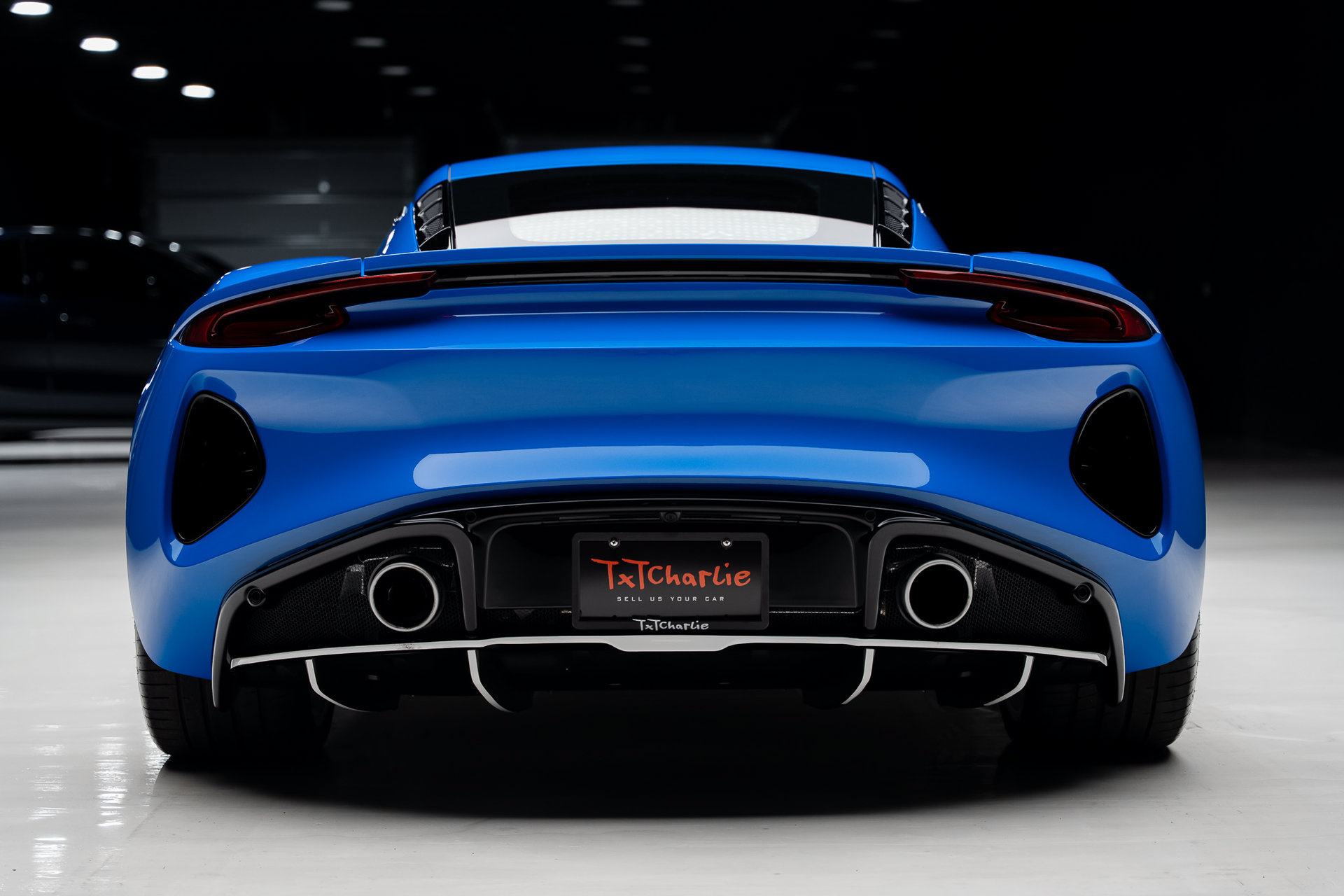 Used 2025 Lotus Emira RWD image 27