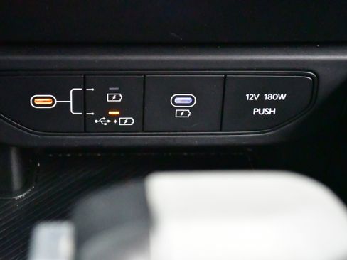 Used 2025 Kia K4 FWD image 26
