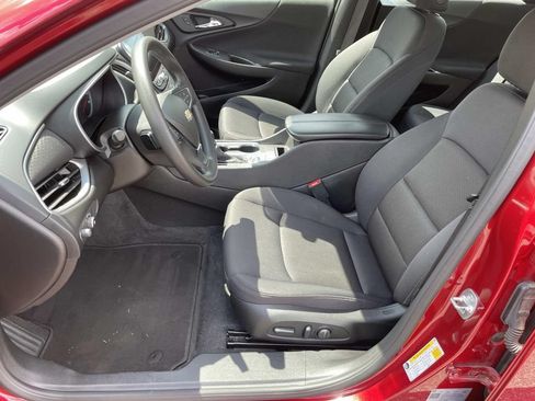 Used 2025 Chevrolet Malibu LT FWD image 16