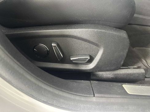 Used 2019 Ford Fusion Titanium image 37